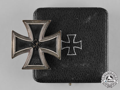 germany,_wehrmacht._a1939_iron_cross_i_class,_with_case_m182_6728