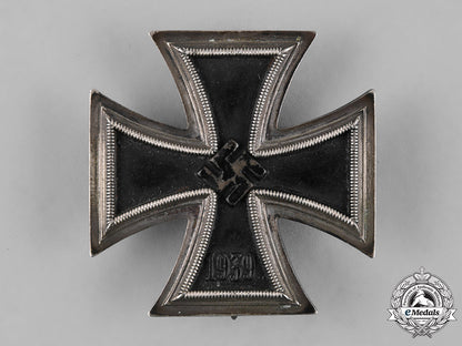 germany,_wehrmacht._a1939_iron_cross_i_class,_with_case_m182_6729