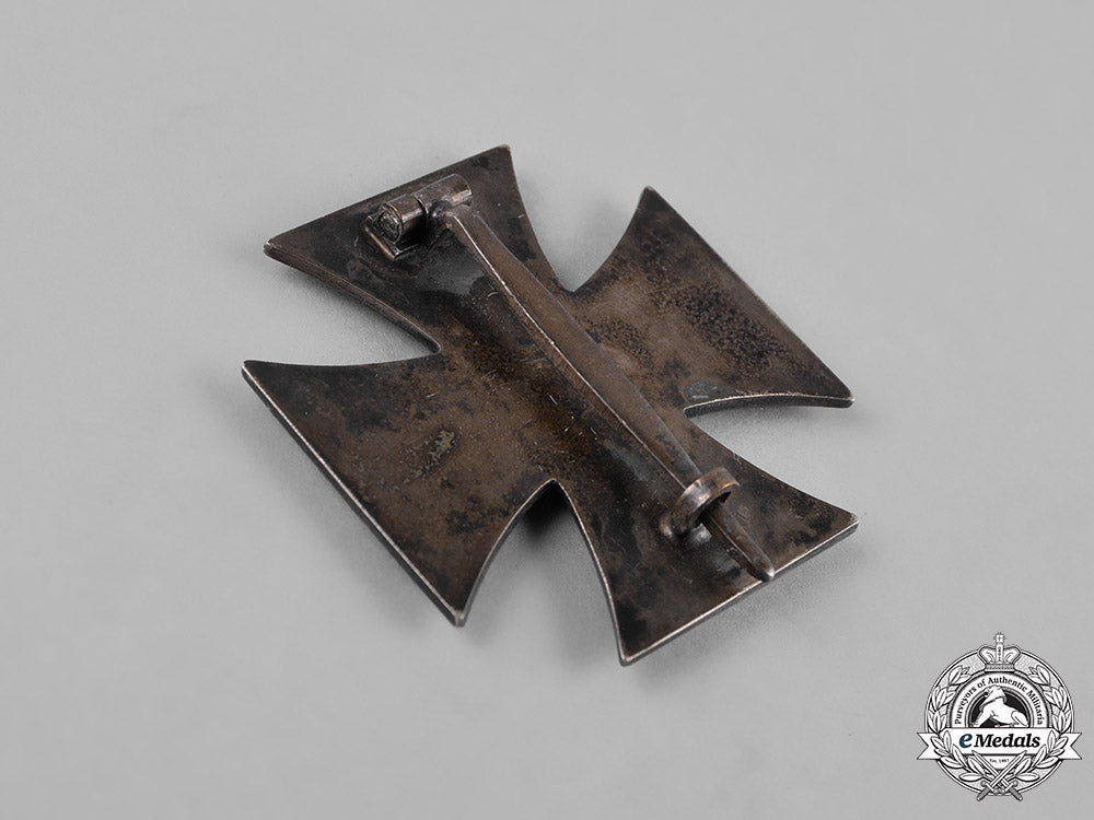 germany,_wehrmacht._a1939_iron_cross_i_class,_with_case_m182_6732
