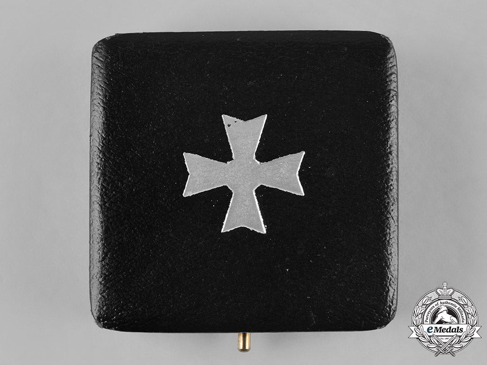 germany,_wehrmacht._a_cased_war_merit_cross,_i_class,1957_reissue_m182_6803