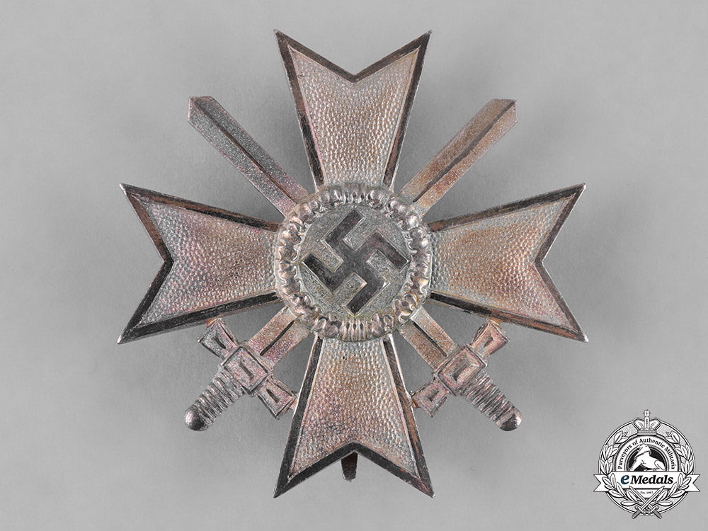 germany,_wehrmacht._a_cased_war_merit_cross,_i_class_with_swords,_by_deschler&_sohn_m182_6829