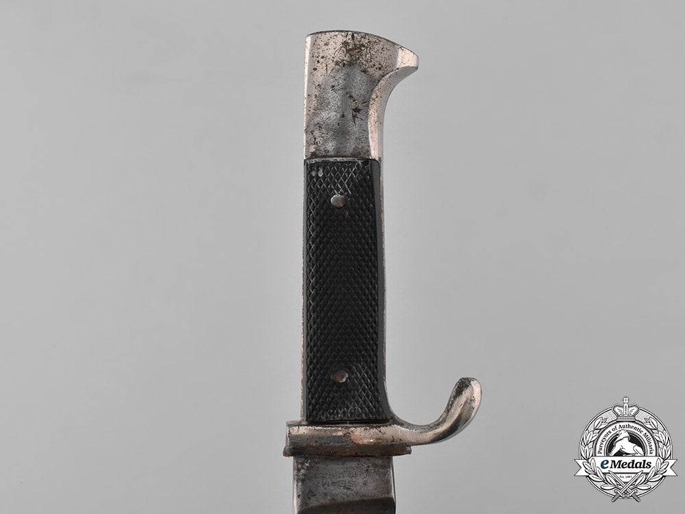 spain,_civil_war._a_franquist_falange_youth_knife_with_belt&_buckle,_c.1936_m182_7122_1_1