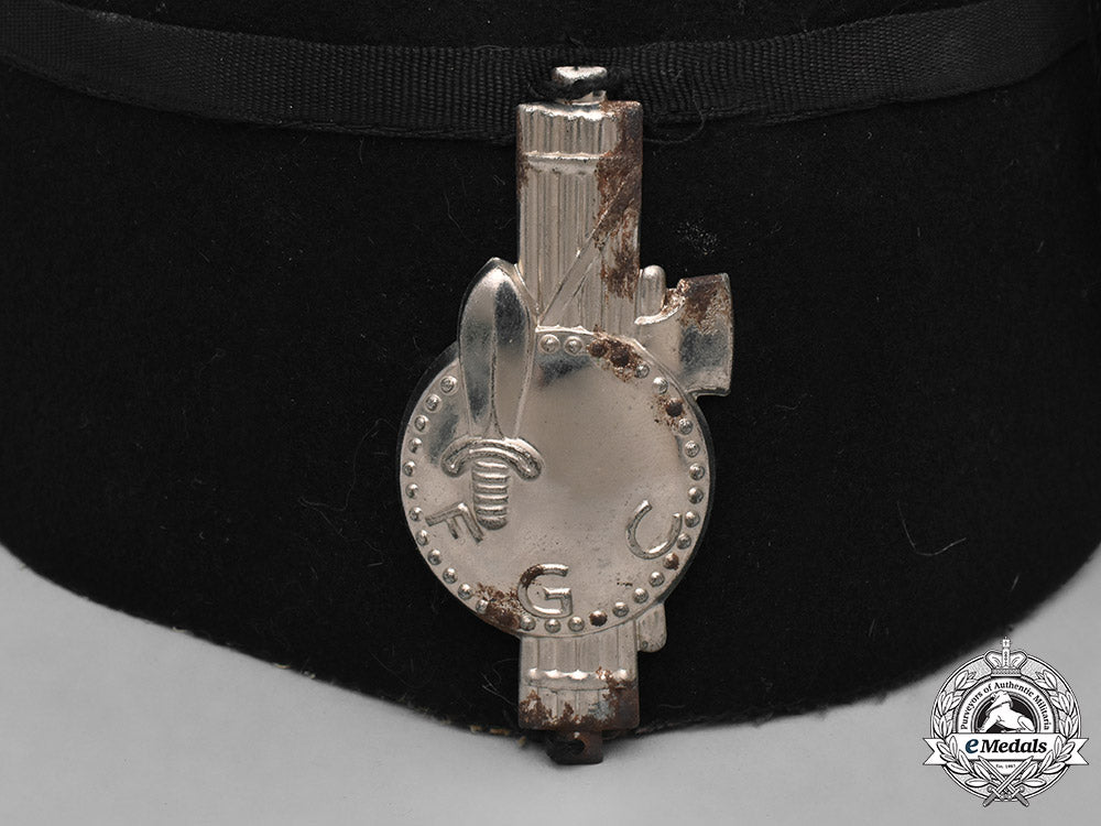 italy,_kingdom._an_italian_fascist_youth(_fgc)_member’s_fez_m182_7148