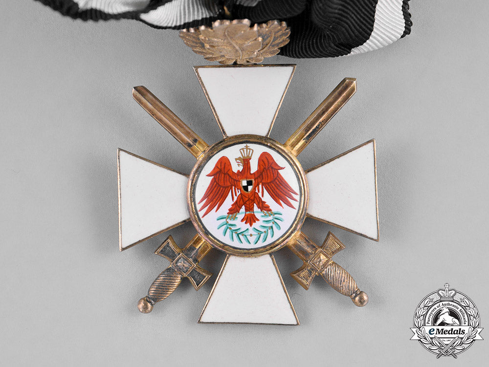 prussia,_state._a_red_eagle_order,_second_class_with_swords&_oak_leaves,_c.1916_m18_0049
