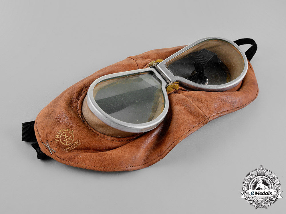 united_kingdom._a_pair_of_british-_made_flying_goggles_with_mask_by_triple_x_m18_4083