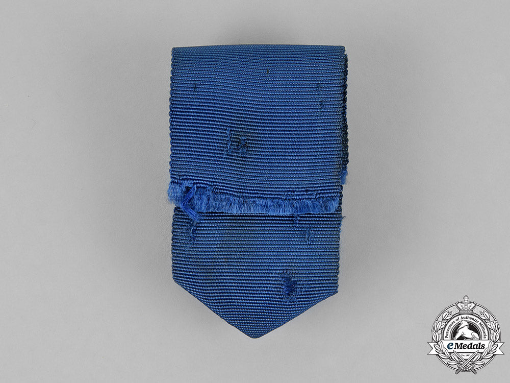 germany._a_set_of_oak_leaves_for_a_wehrmacht40-_year_long_service_cross_m18_4117