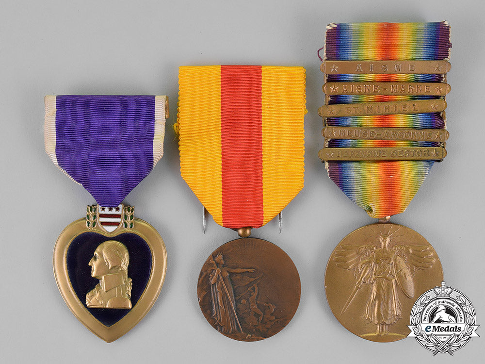 united_states._a_purple_heart_group_to_machine_gunner_george_surlas,_c.1918_m18_4208