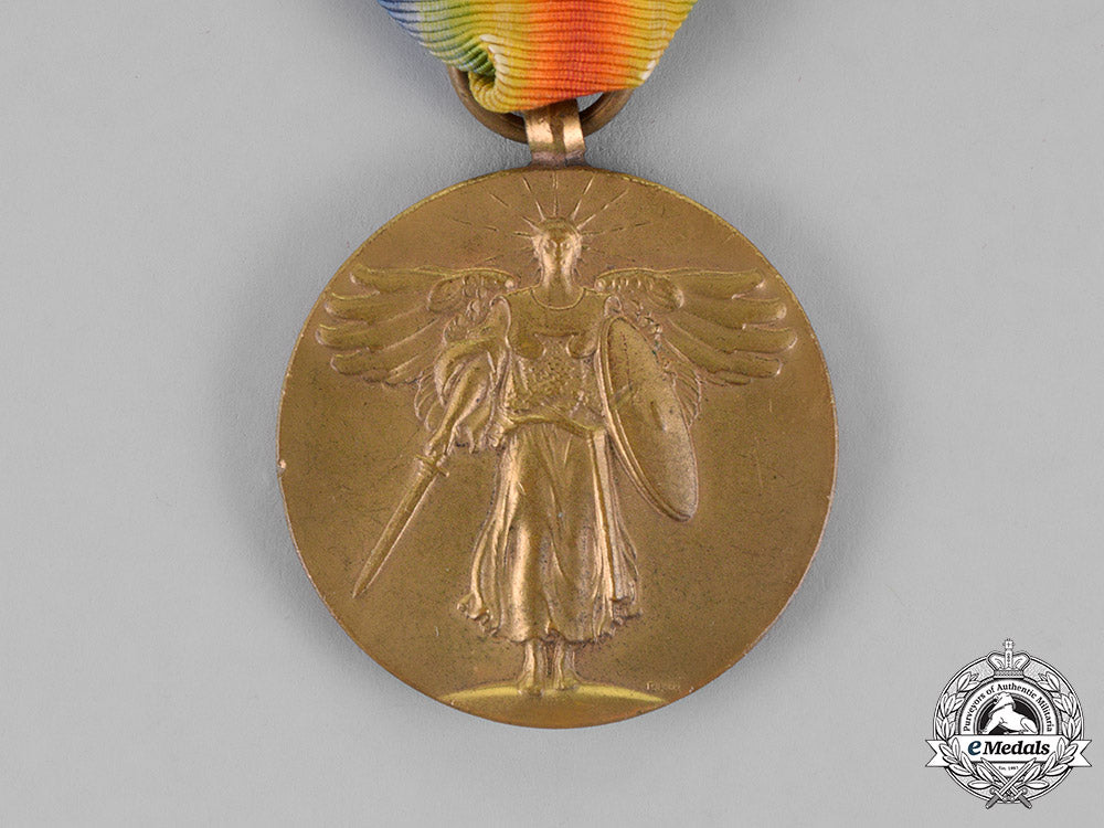 united_states._a_purple_heart_group_to_machine_gunner_george_surlas,_c.1918_m18_4215
