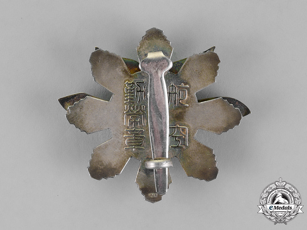 japan,_imperial._a_scarce_air_force_excellence_badge,_c.1941_m18_4224_1_1_1_1_1_1_1