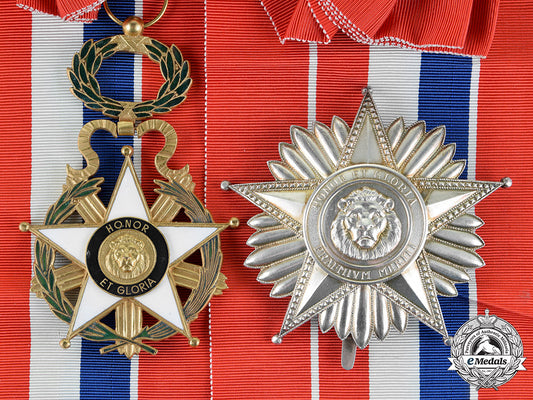paraguay._a_national_order_of_merit,_grand_cross,_type_iii,_c.1960_m18_4239_1