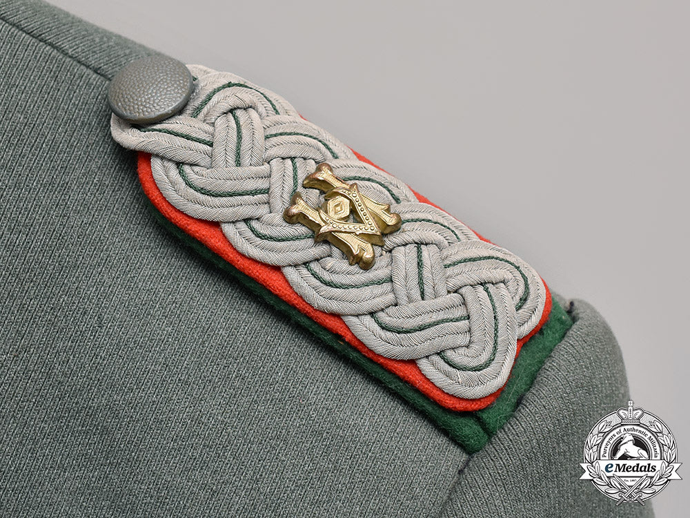 germany,_heeresverwaltung._a_military_administration(_heeresverwaltung)_officer’s_tunic_m18_4309