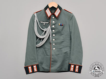 germany._a_wehrmacht_artillery_senior_lieutnant_waffenrock_with_matching_officer’s_visor_cap_m18_4311_1