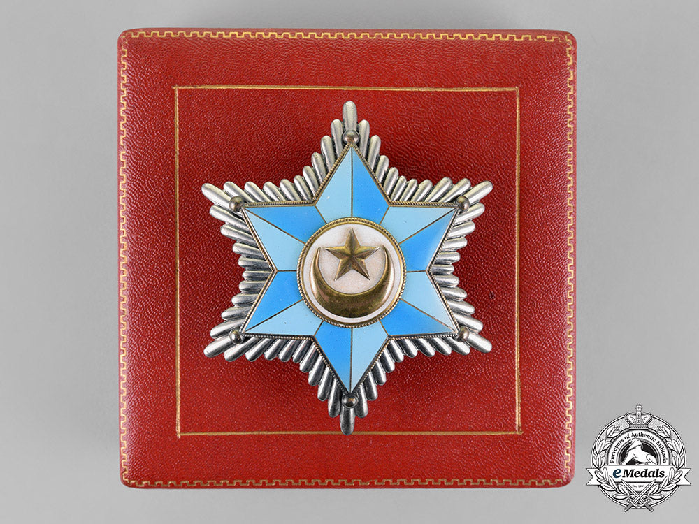 somalia,_republic._an_order_of_the_star,_grand_officer_star,_by_artho_pozzi,_c.1961_m18_4434