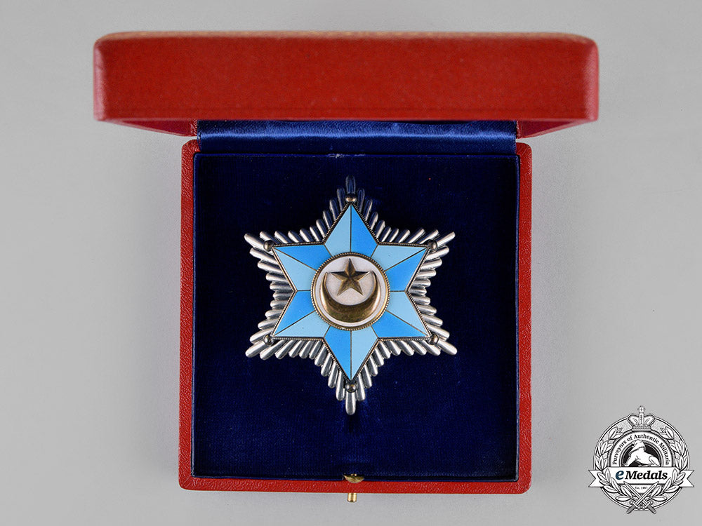 somalia,_republic._an_order_of_the_star,_grand_officer_star,_by_artho_pozzi,_c.1961_m18_4443