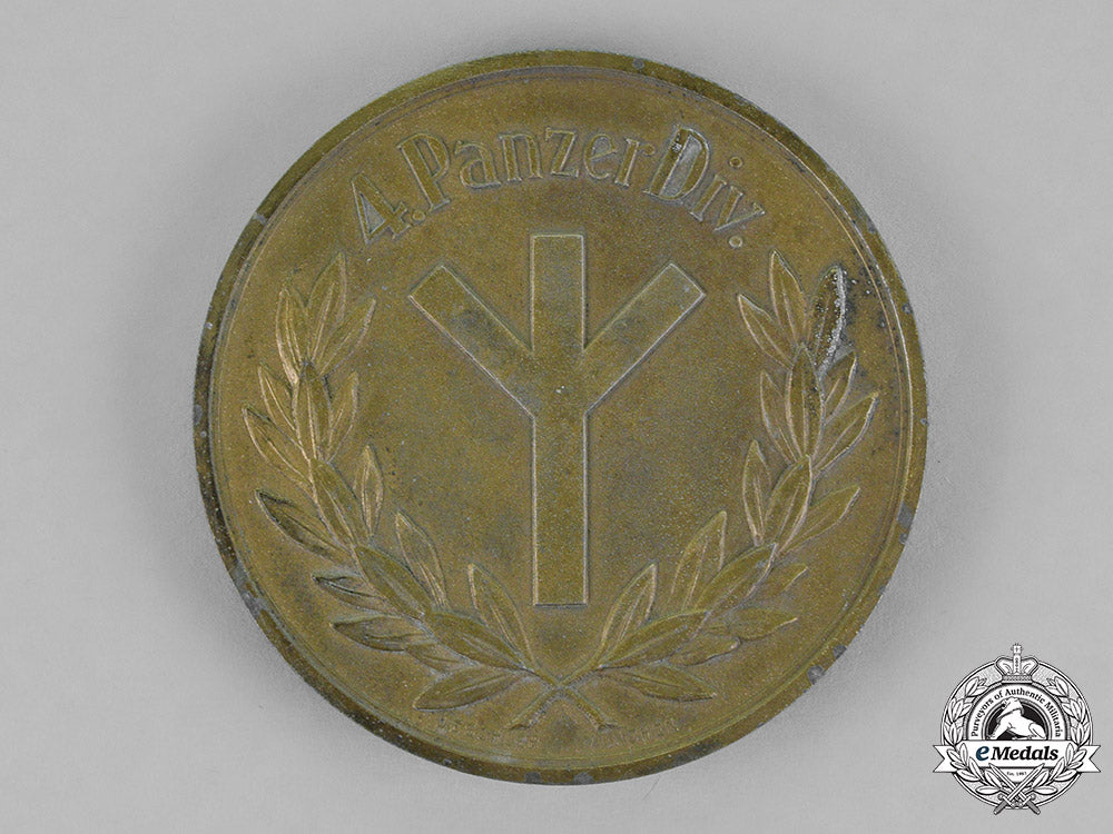 germany._a_cased4_th_panzerdivision_reconnaissance_section7_commemorative_medal_m18_4637