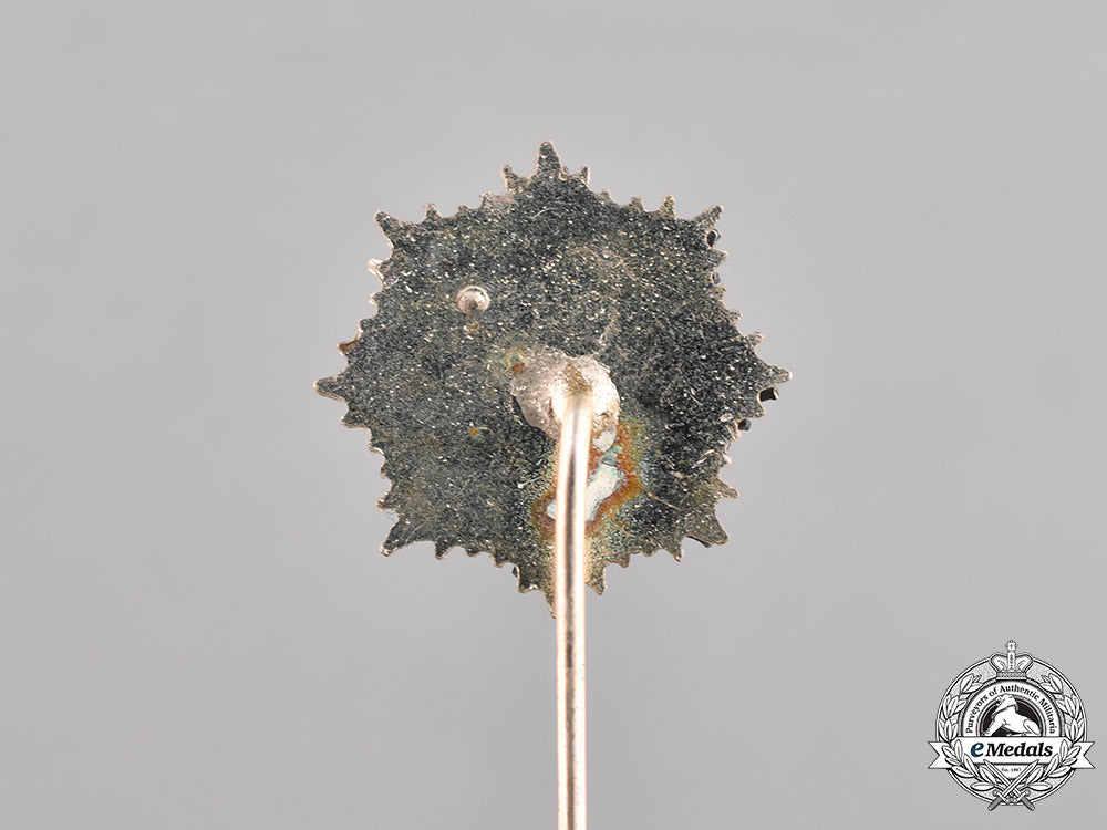 germany._a_german_cross_miniature_stick_pin,_gold_grade,_with_diamonds,_alternative1957_version_m18_4642