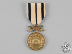 Hohenzollern, Dynasty. A Dynastic Houseorder Of Hohenzollern Gold Merit Medal With Swords