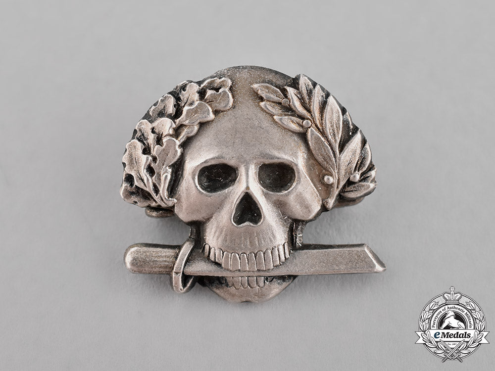 italy(_kingdom)._a_black_brigade_skull_badge_m18_4821