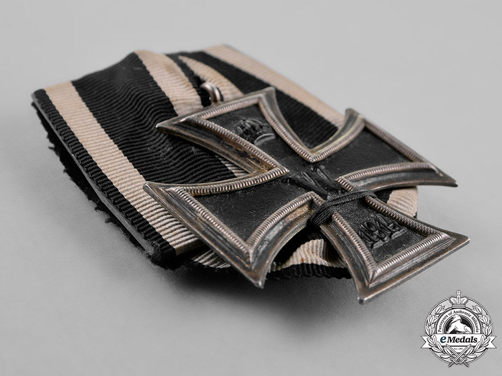 germany._a_collection_of_badges,_insignia,_and_photographs_belonging_to_an_early_der_stahlhelm_member_m18_4901
