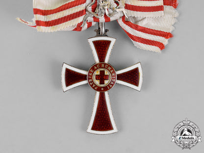 austria,_empire._an_honour_decoration_of_the_red_cross,_first_class_for_ladies,_c.1915_m18_4962