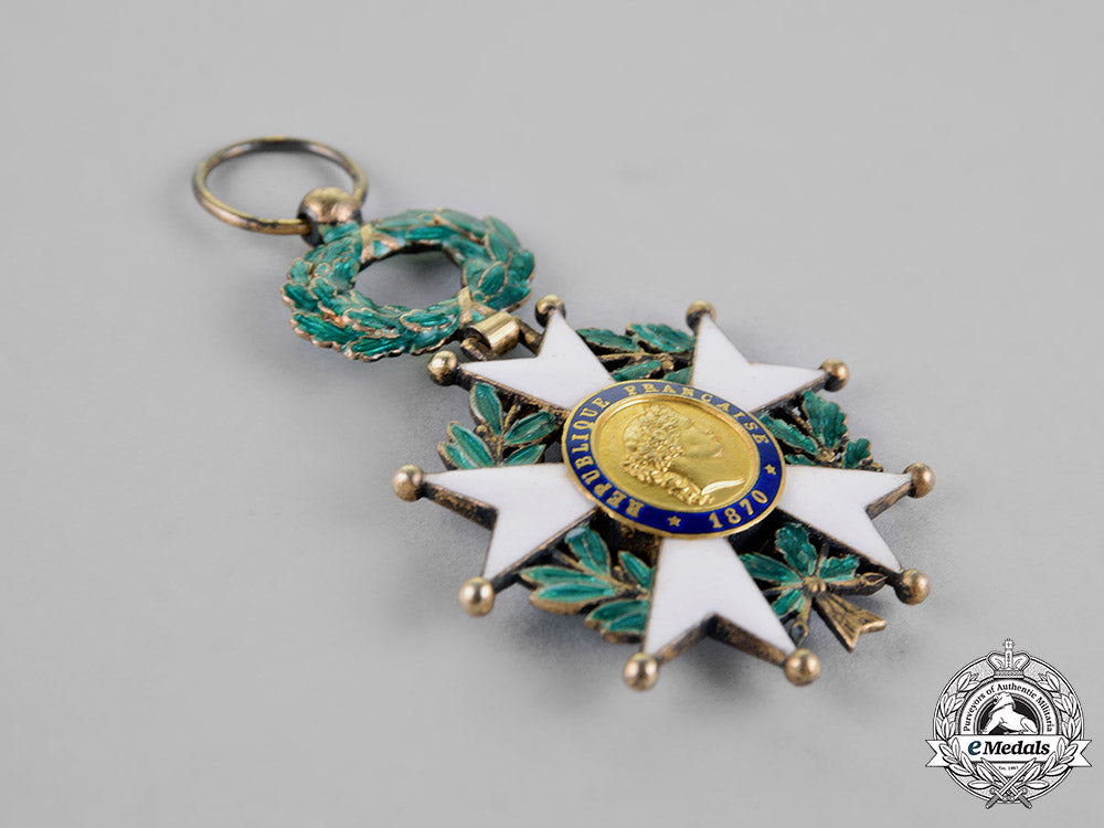 france,_third_republic._a_légion_d'honneur,_chevalier,_c.1946_m18_4982