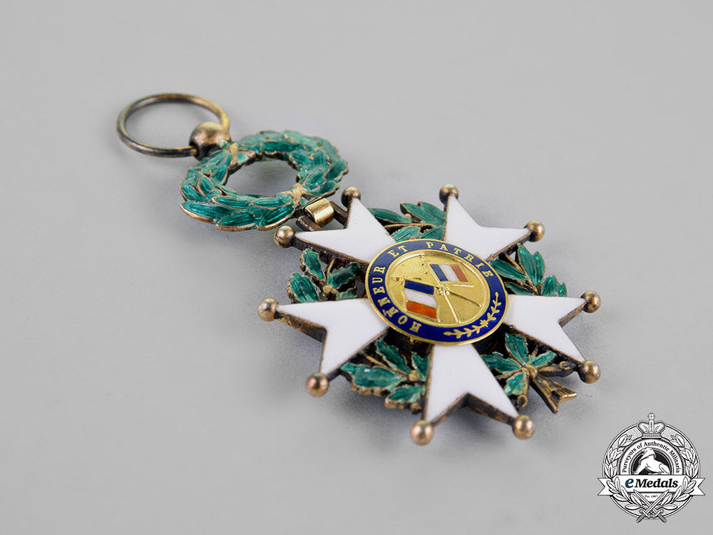 france,_third_republic._a_légion_d'honneur,_chevalier,_c.1946_m18_4983