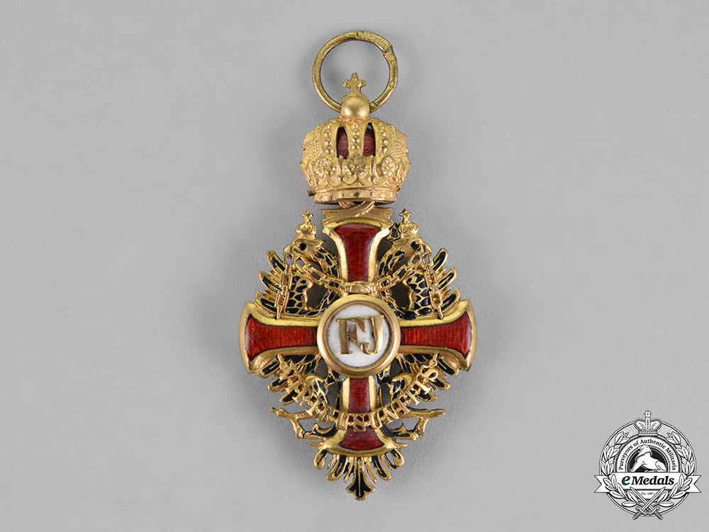 austria,_empire._an_order_of_franz_joseph,_knight’s_cross_with_commander's_small_decoration,_c.1917_m18_5093