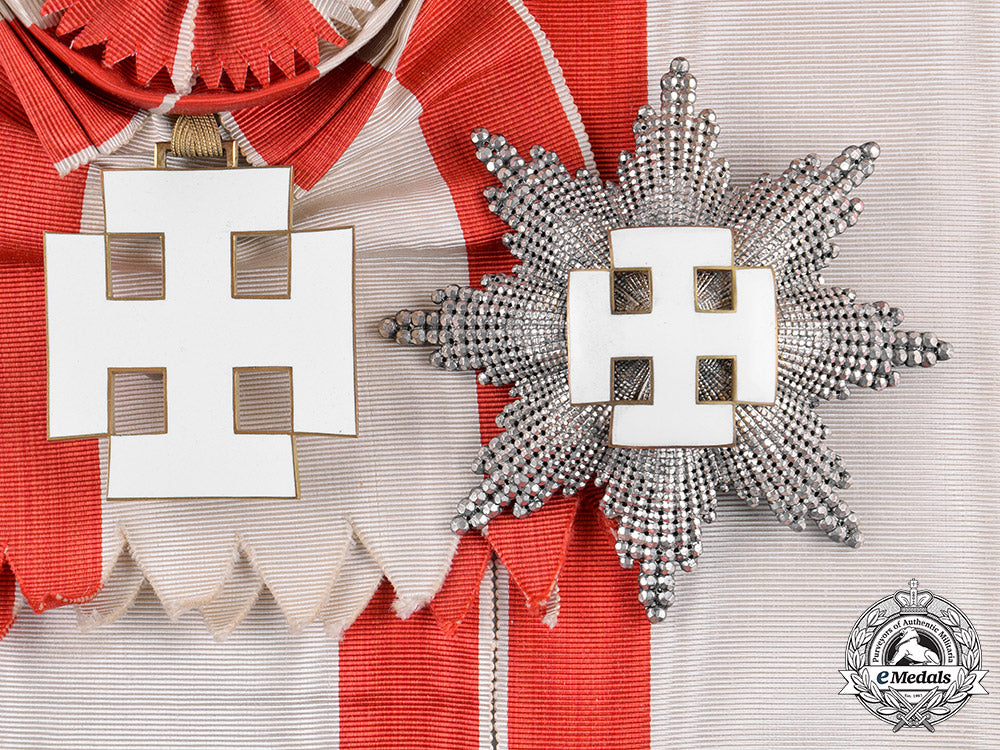 austria,_first_republic._a_merit_order,_grand_cross_set,_by_c.f.rothe&_neffe,_c.1930_m18_5129