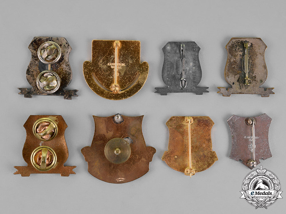 united_states._a_lot_of_forty-_nine_infantry_insignia_badges_m18_5179