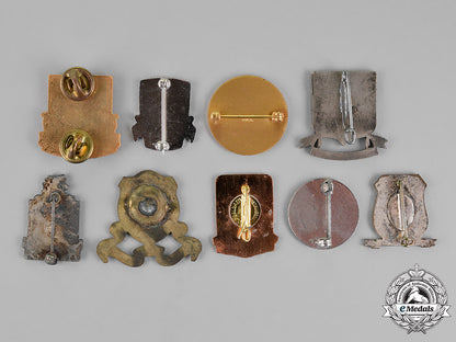 united_states._a_lot_of_forty-_nine_infantry_insignia_badges_m18_5181