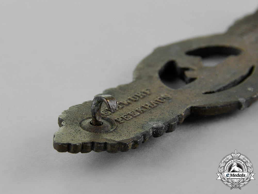 germany._a_submarine_front_clasp,_bronze_grade,_by_schwerin_of_berlin_m18_5378
