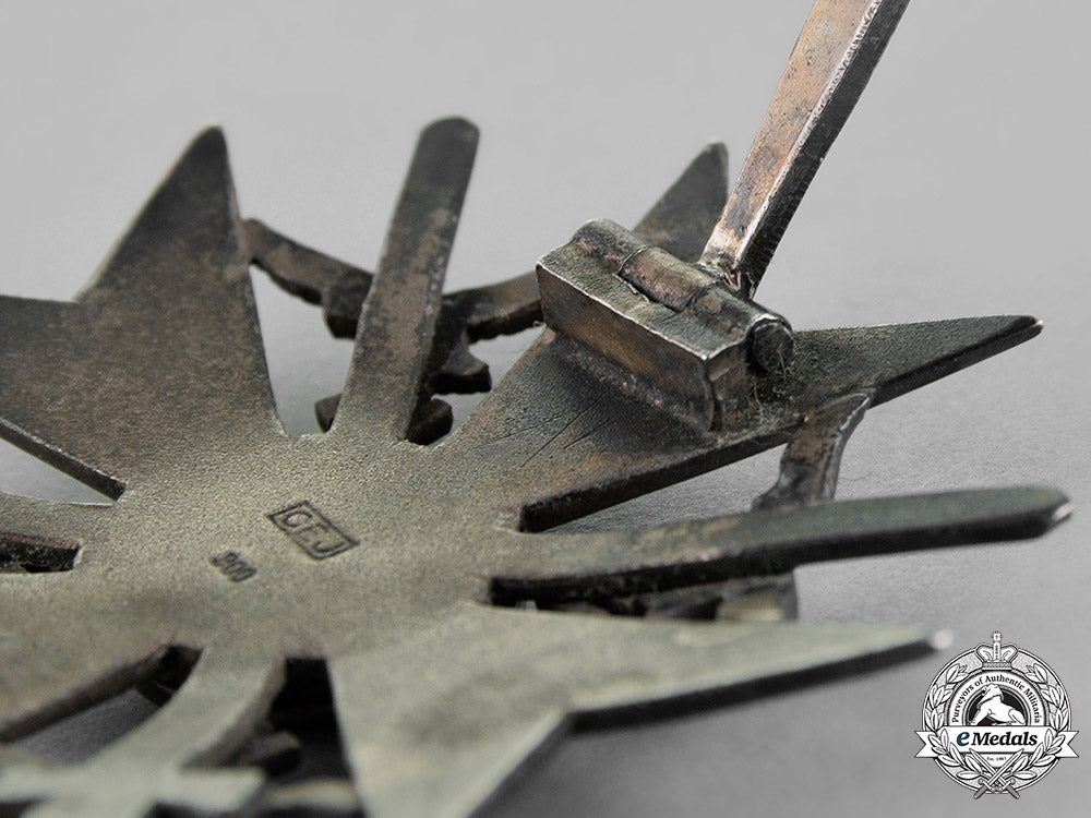 germany._a_spanish_cross_with_swords,_silver_grade,_by_c.e._juncker_m18_5394