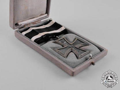 prussia,_state._an_iron_cross19142_nd_class_in_case_m18_5483