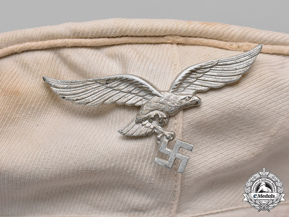 germany,_luftwaffe._an_artillery_nco’s_summer_visor_cap_m18_5512