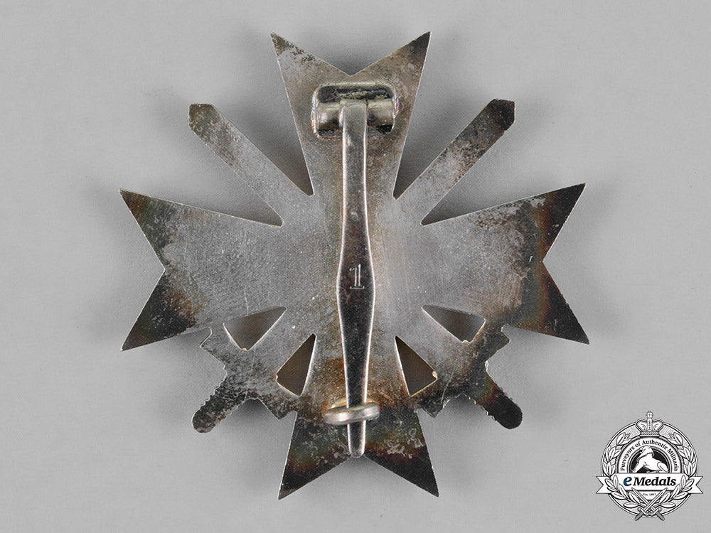 germany._a_war_merit_cross_first_class_with_swords,_cased,_by_deschler&_sohn_m18_5576