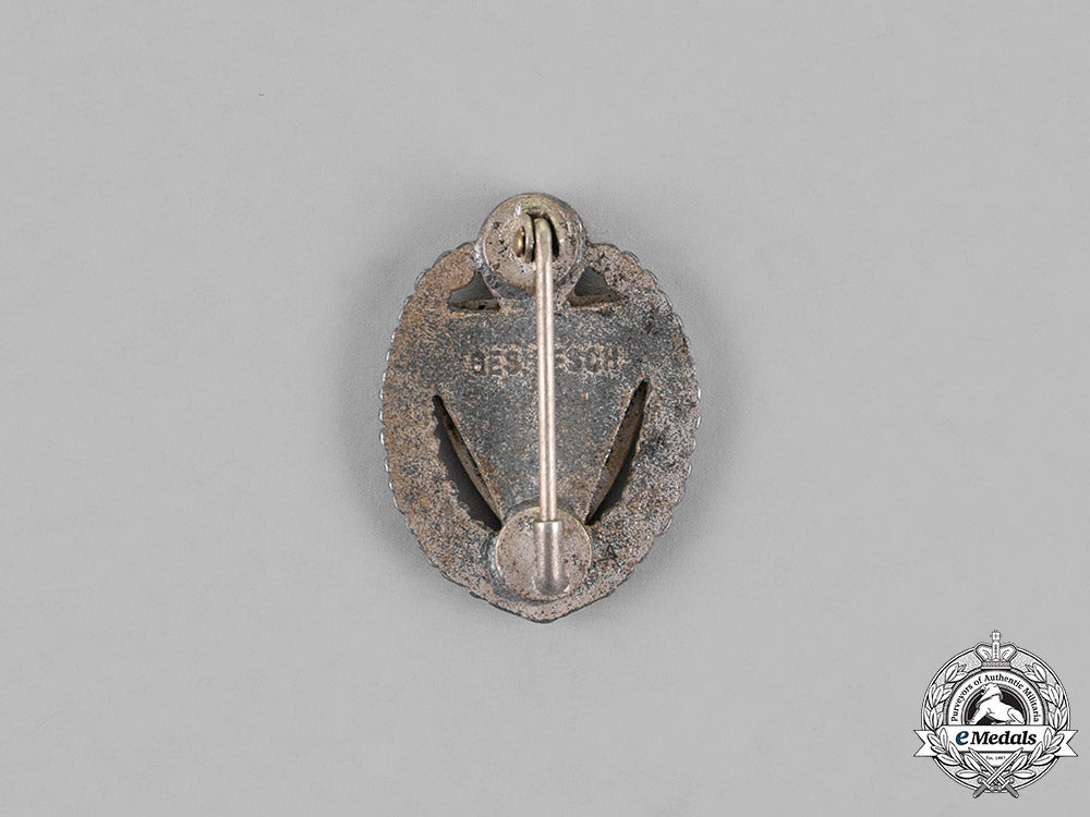 germany._a_lot_of_second_war_german_veteran’s_association_insignia_m18_5703