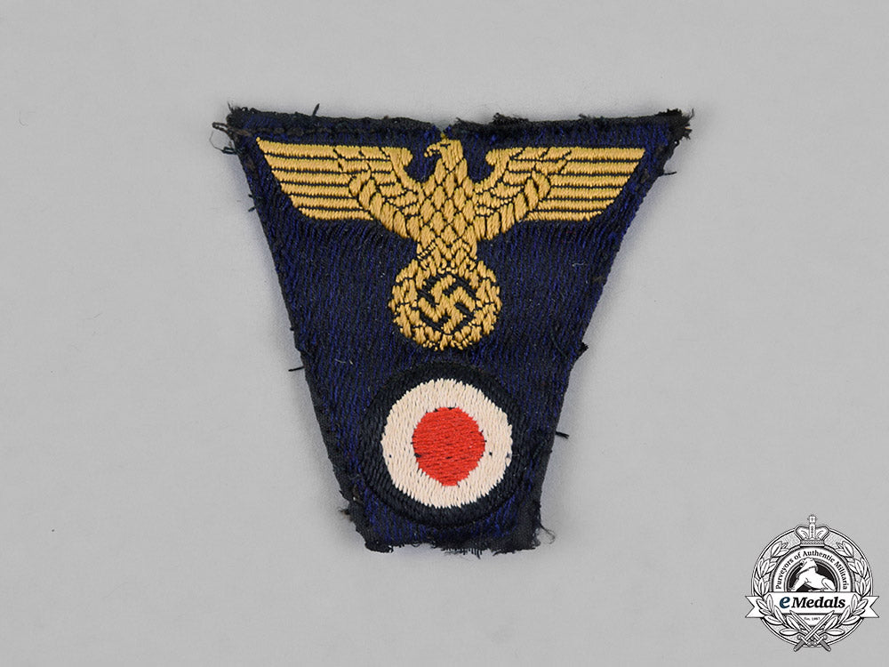 germany._a_lot_of_reichsbahn&_bahnschutz_insignia_m18_5730