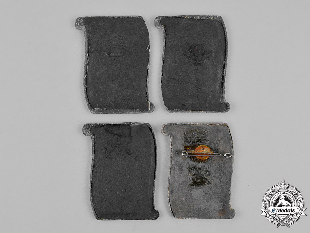 germany._a_lot_of_first_and_second_war_period_insignia_m18_5744
