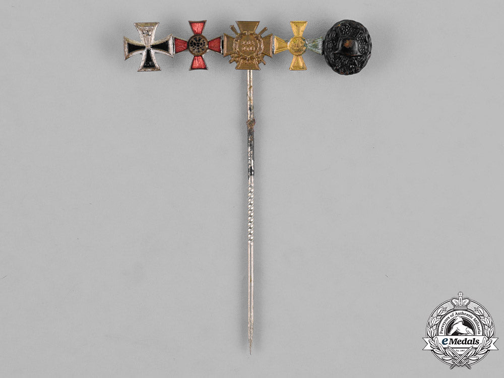 germany._a_lot_of_two_first_and_second_war_german_insignia_m18_5755