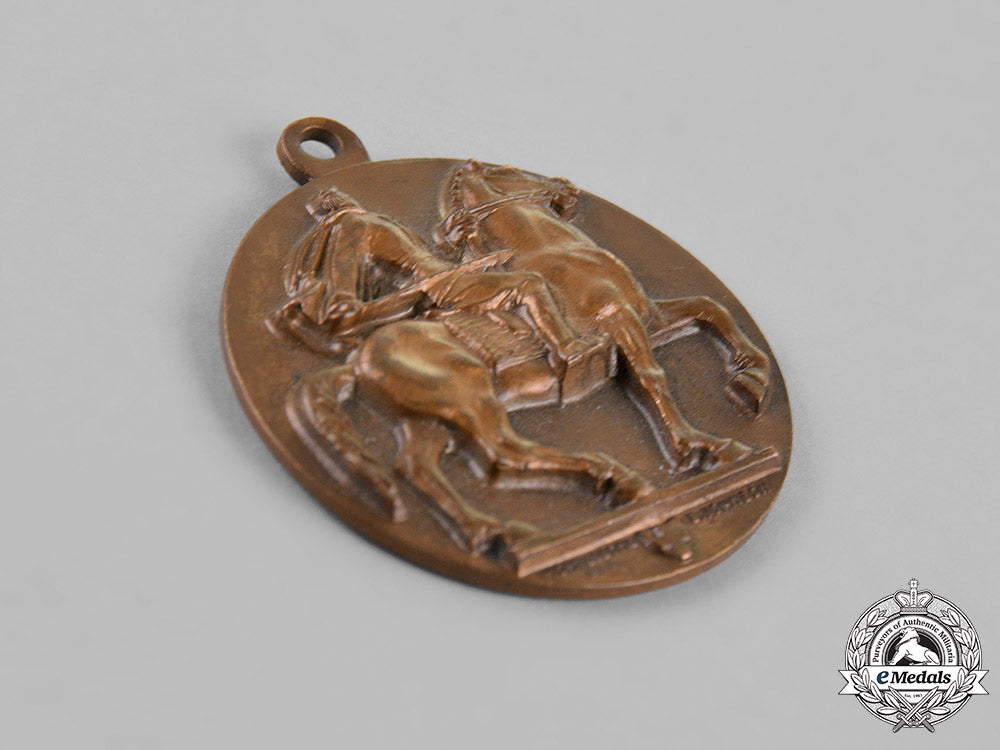 italy,_kingdom._a_gathering_of_fighters_at_the_dedication_of_the_general_diaz_national_monument_medal1936_m18_5783