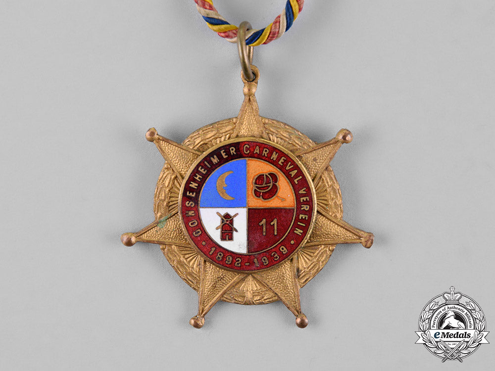 germany._three20_th_century_medals_and_awards_m18_5948_1_1_1