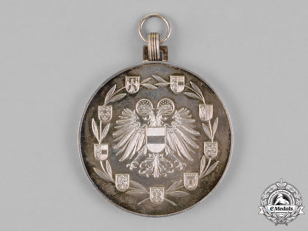 austria,_first_republic._a_large_medal_for_merit_in_silver,_c.1932_m18_5973