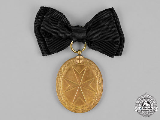 austria,_empire._an_order_of_the_knight’s_of_malta,_gold_merit_medal,_c.1914_m18_6010