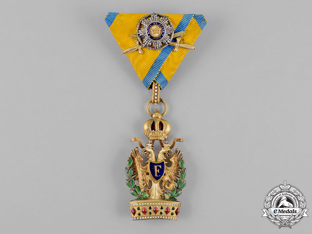 austria,_empire._an_order_of_the_iron_crown,_third_class_with_grand_cross_small_decoration,_c.1916_m18_6043