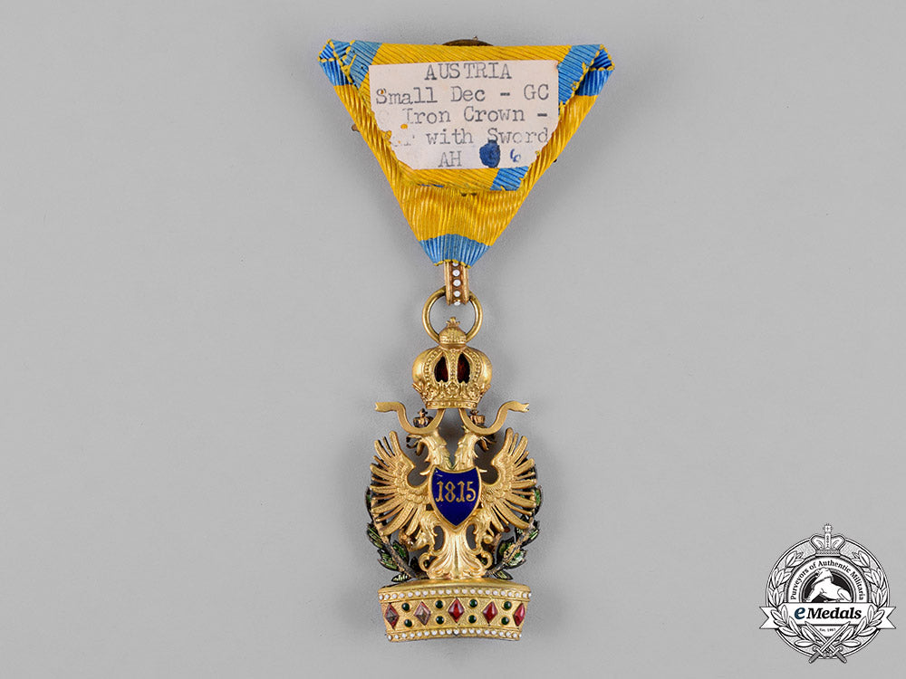 austria,_empire._an_order_of_the_iron_crown,_third_class_with_grand_cross_small_decoration,_c.1916_m18_6044