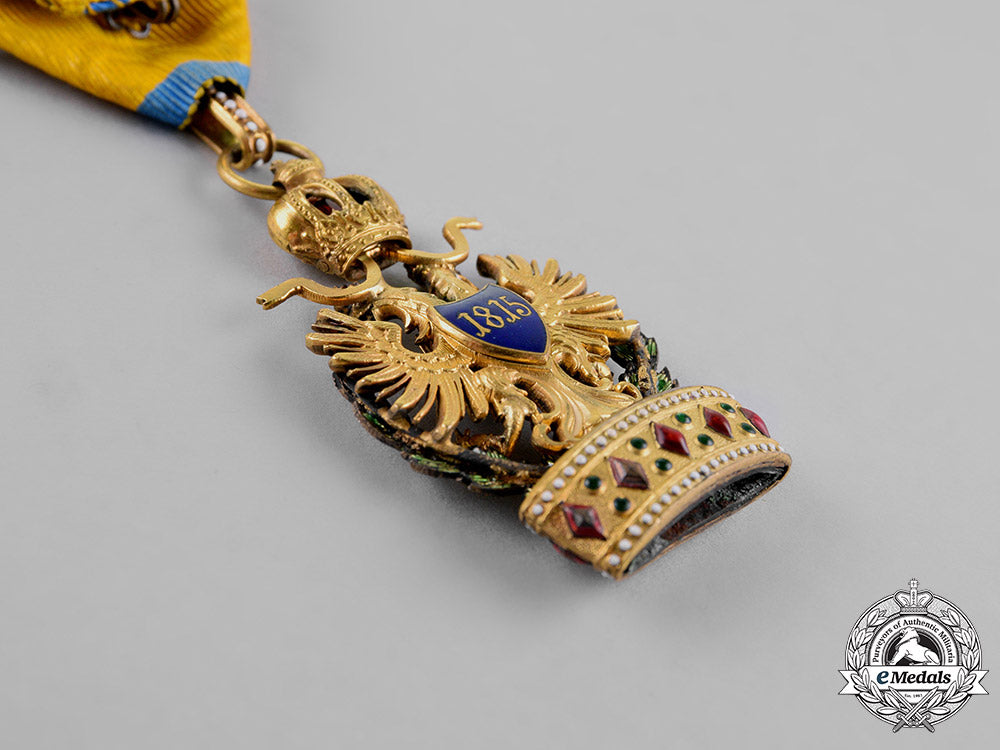 austria,_empire._an_order_of_the_iron_crown,_third_class_with_grand_cross_small_decoration,_c.1916_m18_6048