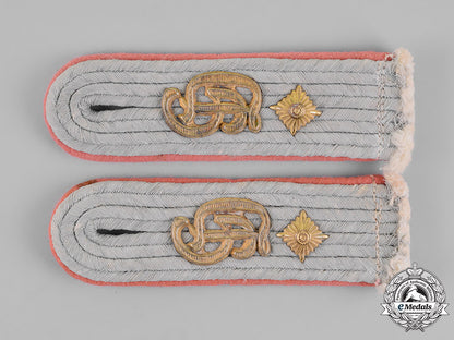 germany,_heer._a_set_of_panzer_grenadier_division“_großdeutschland”_oberleutnant_shoulder_boards_m18_6100