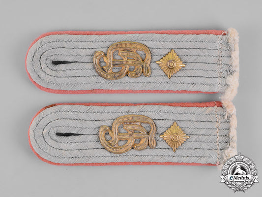 germany,_heer._a_set_of_panzer_grenadier_division“_großdeutschland”_oberleutnant_shoulder_boards_m18_6100