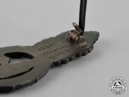 germany,_kriegsmarine._a_submarine_front_clasp,_bronze_grade,_by_schwerin_of_berlin_m18_6174