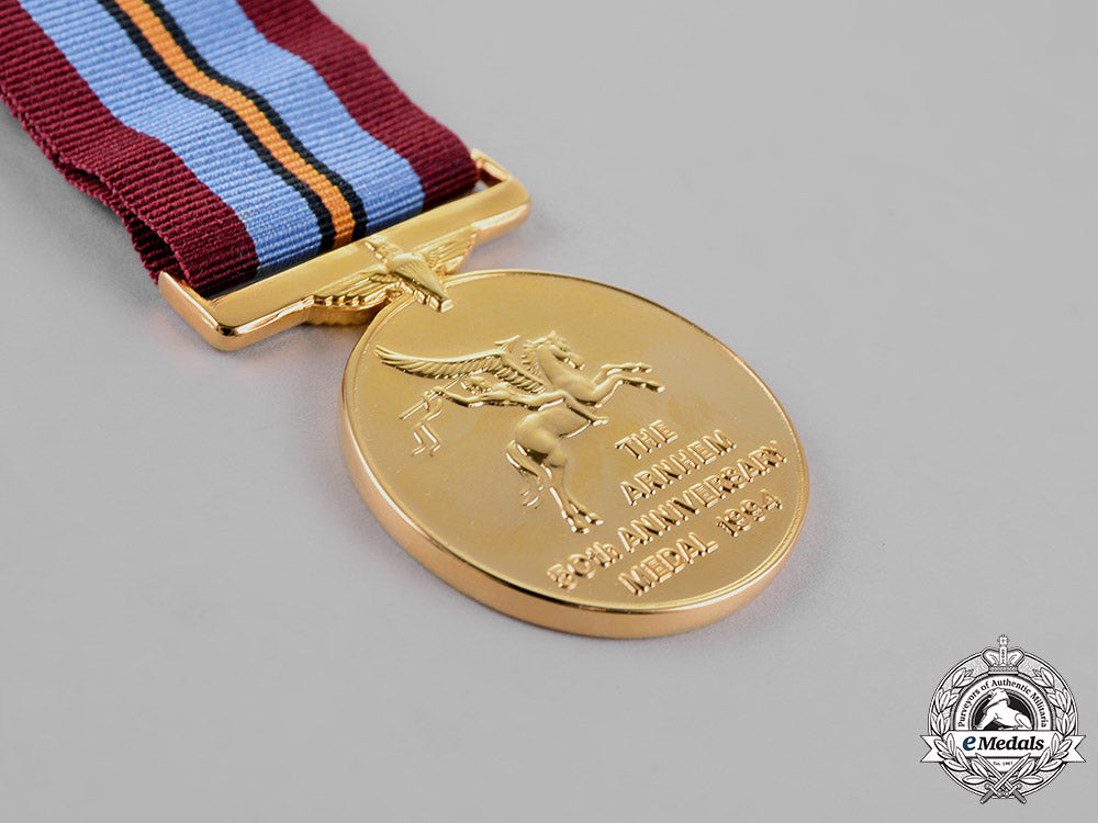 great_britain,_canada._eight_second_war_commemorative_medals&_awards_m18_6410